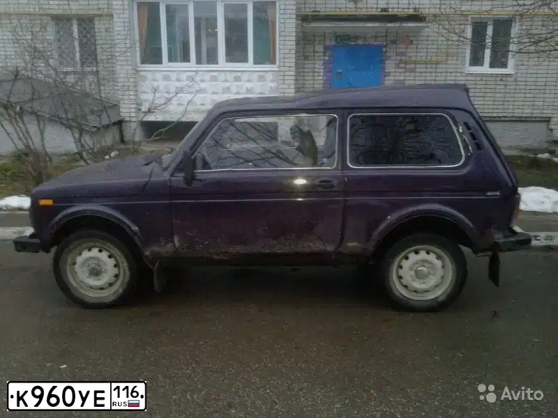 Фото автомобиля LADA 2121 NIVA, 1998 — госномер К960УЕ116. Цвет: БАКЛАЖАНОВЫЙ