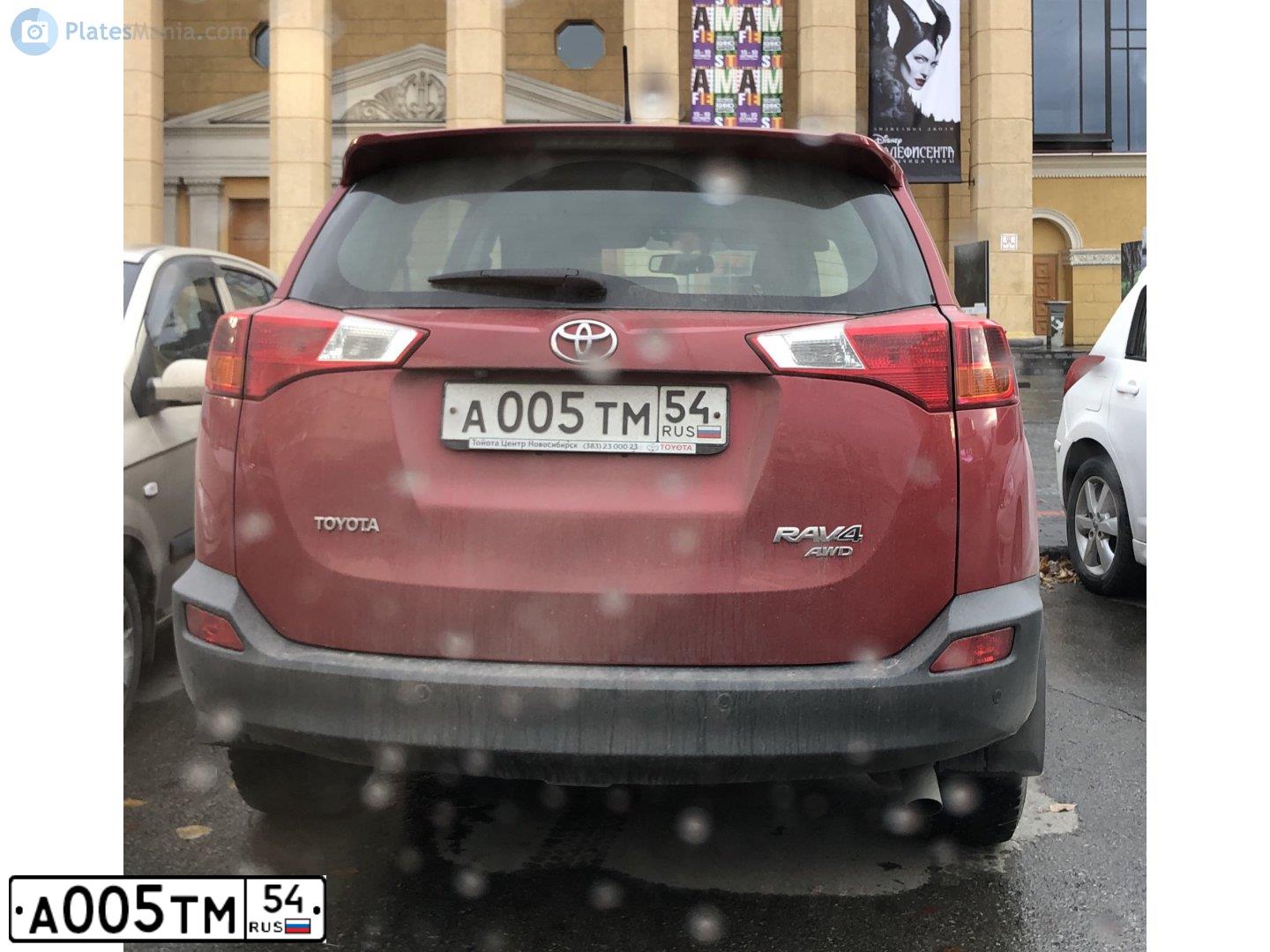Фото автомобиля LEXUS NX200, 2015 — госномер Р706ЕМ154