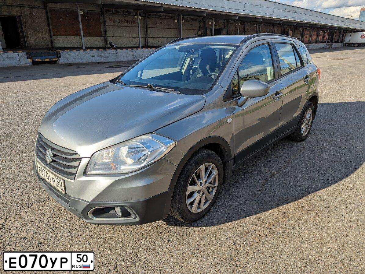 Фото автомобиля TOYOTA LANDCRUISER, 2006 — госномер У796КУ790. Цвет: СЕРО-СИНИЙ