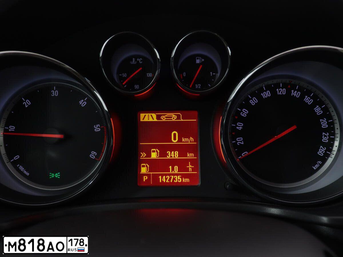 Фото автомобиля OPEL INSIGNIA, 2011 — госномер Н855ХА198