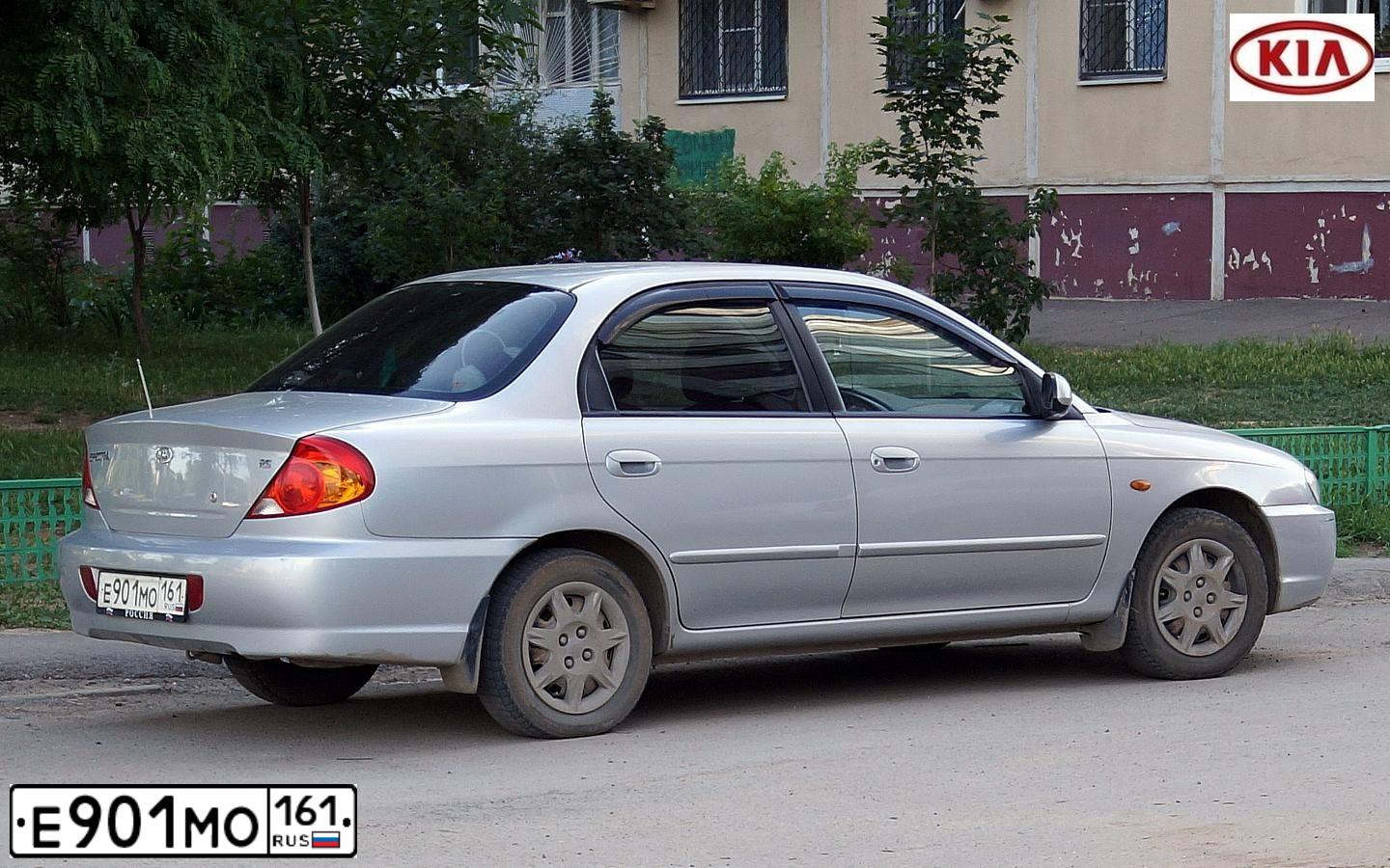 Фото автомобиля KIA SPECTRA, 2006 — госномер Е901МО161. Цвет: алмазное серебро (белый)