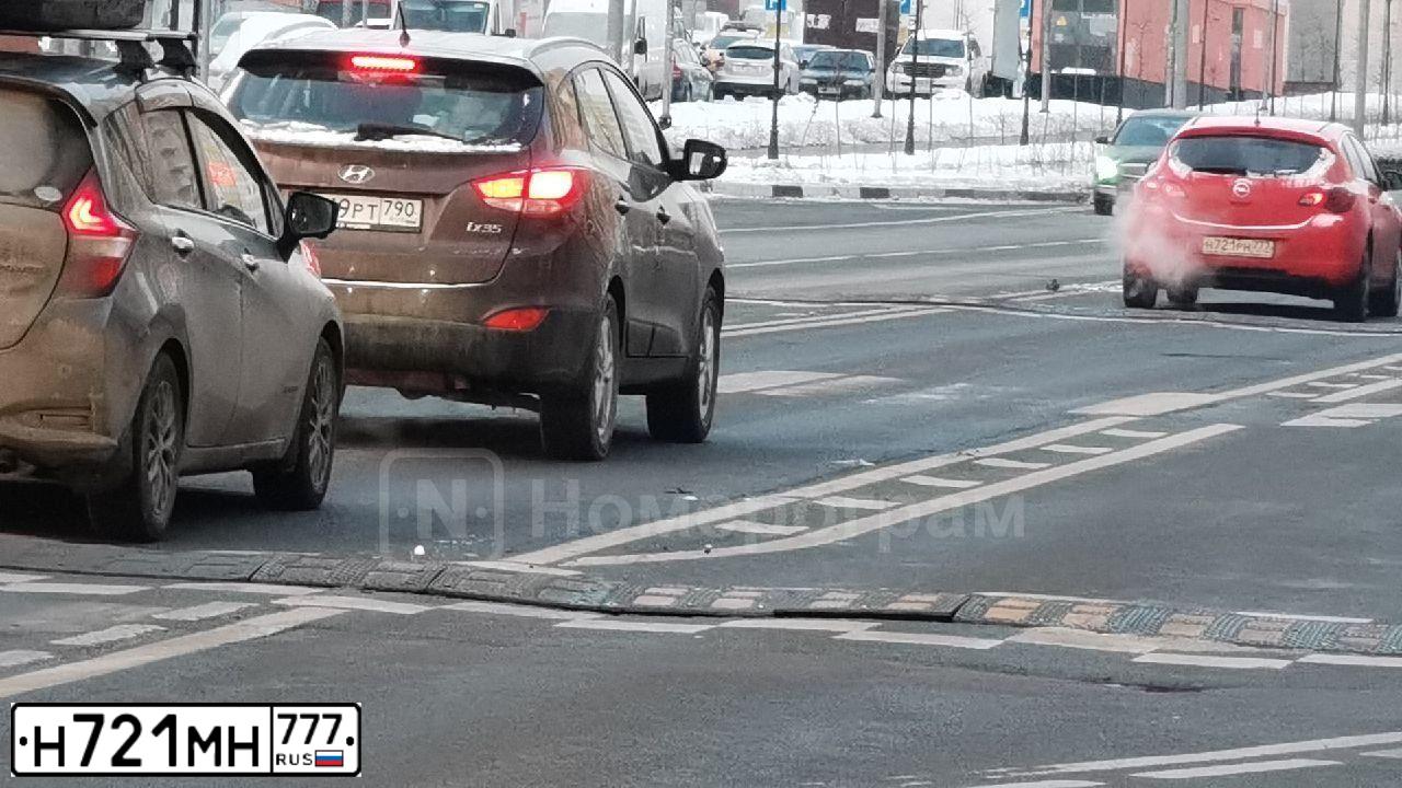 Фото автомобиля KIA RIO, 2014 — госномер Н025ЕУ21. Цвет: ЧЕРНЫЙ