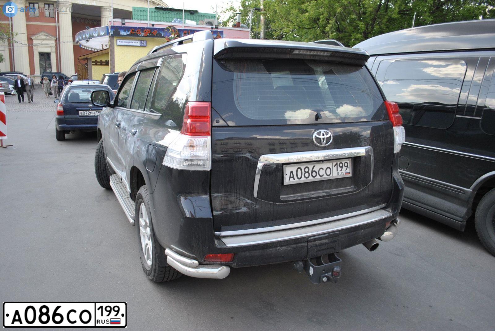 Фото автомобиля TOYOTA LANDCRUISER, 2009 — госномер А086СО199. Цвет: ЧЕРНЫЙ