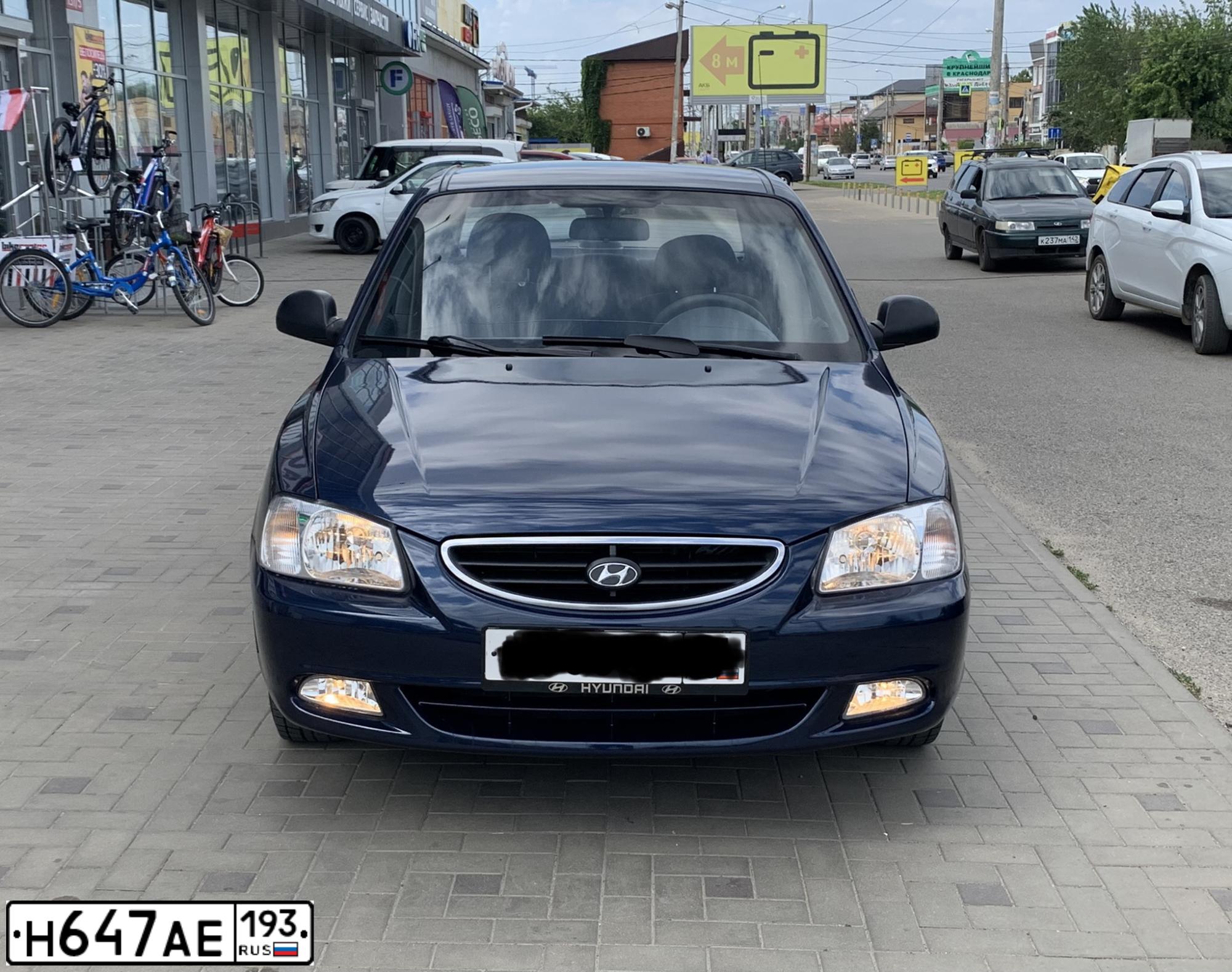 Фото автомобиля LADA VESTA, 2019 — госномер Н647АЕ193. Цвет: Белый