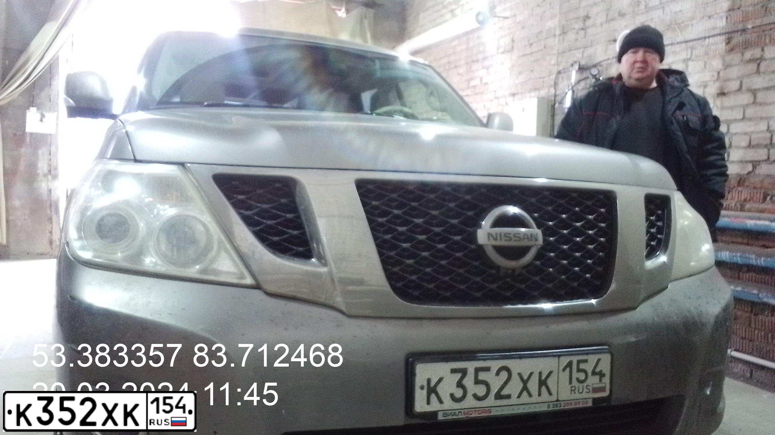 Фото автомобиля NISSAN PATROL, 2011 — госномер Е888УН75. Цвет: СЕРЫЙ