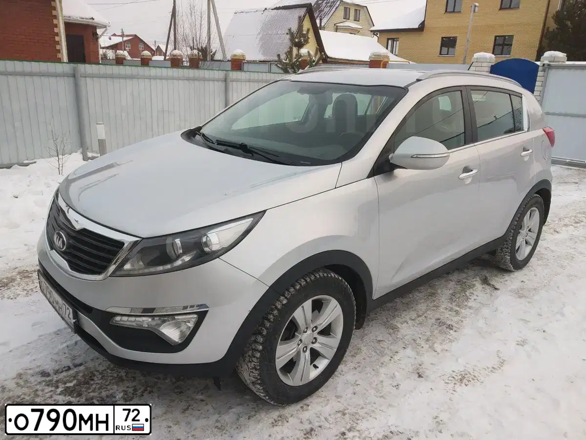 Фото автомобиля KIA SPORTAGE, 2012 — госномер О790МН72. Цвет: ПЕРЛАМУТРОВО-СЕРЕБРИСТЫЙ