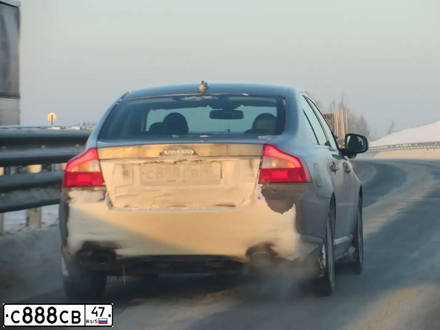 Фото автомобиля VOLVO S80, 2008 — госномер С888СВ47. Цвет: СВЕТЛО-КОРИЧНЕВЫЙ