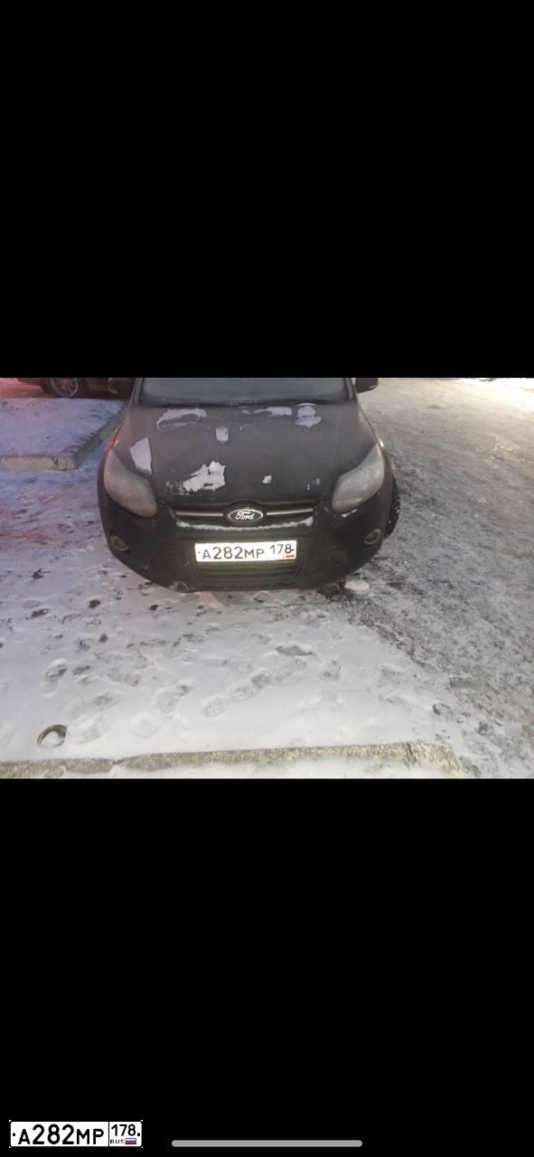 Фото автомобиля FORD FOCUS, 2012 — госномер А282МР178. Цвет: ЧЕРНЫЙ