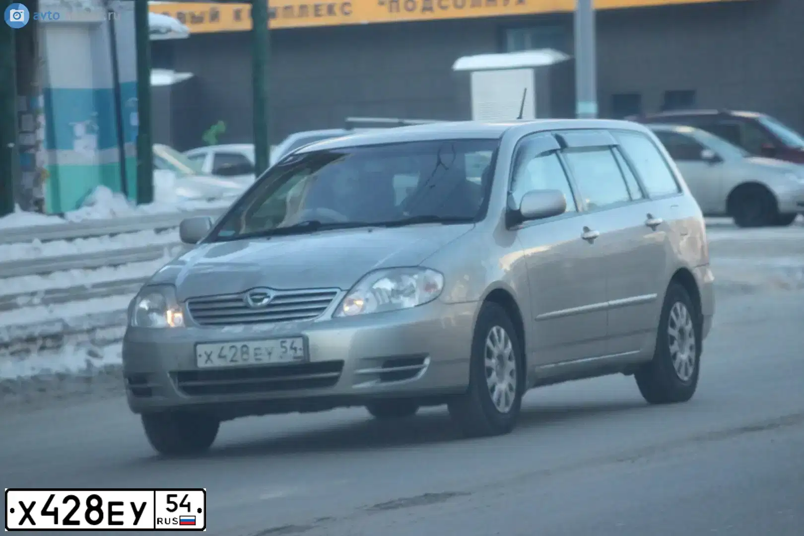 Фото автомобиля TOYOTA COROLLA, 2002 — госномер А774ВХ172