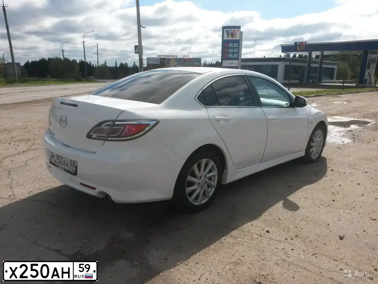 Фото автомобиля MAZDA 6, 2010 — госномер К272ЕХ196. Цвет: Белый
