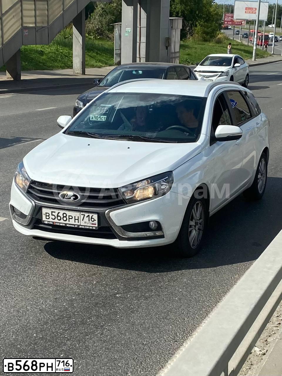 Фото автомобиля LADA VESTA, 2018 — госномер В568РН716. Цвет: БЕЛЫЙ