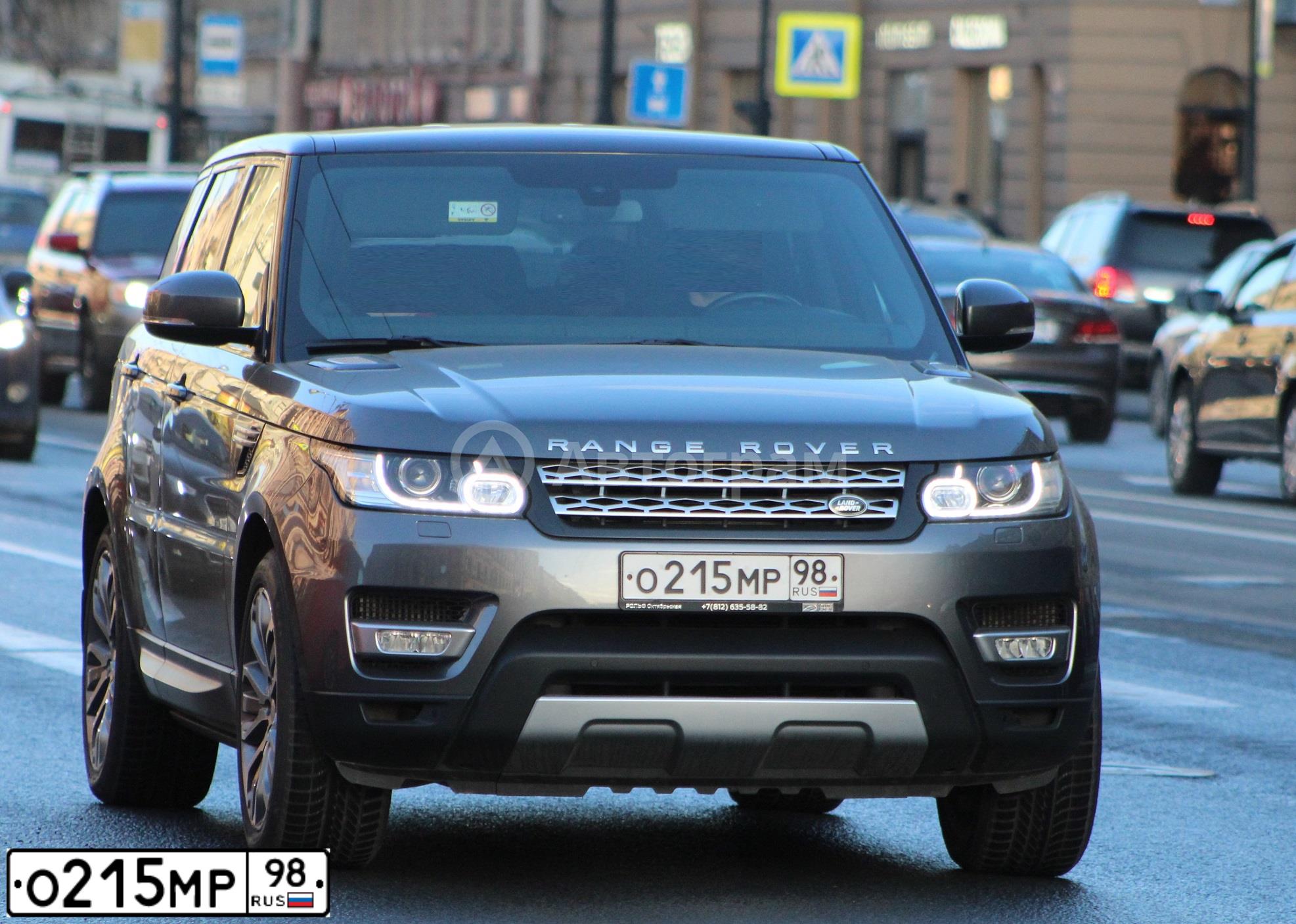 Фото автомобиля LANDROVER RANGE ROVER SPORT, 2014 — госномер О213МО198. Цвет: СЕРЫЙ