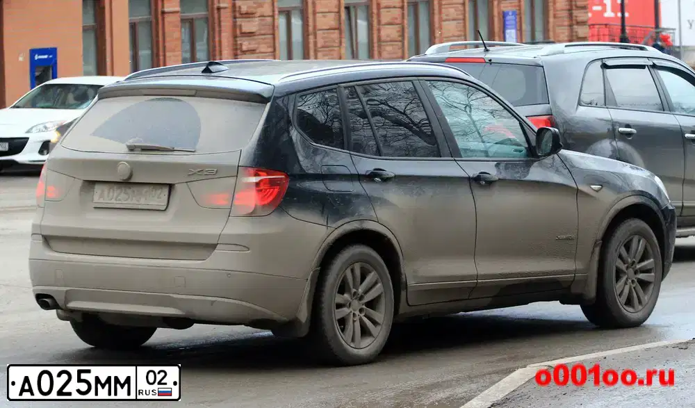 Фото автомобиля MERCEDES M-KLASSE, 2011 — госномер С567ЕР102. Цвет: СЕРЫЙ