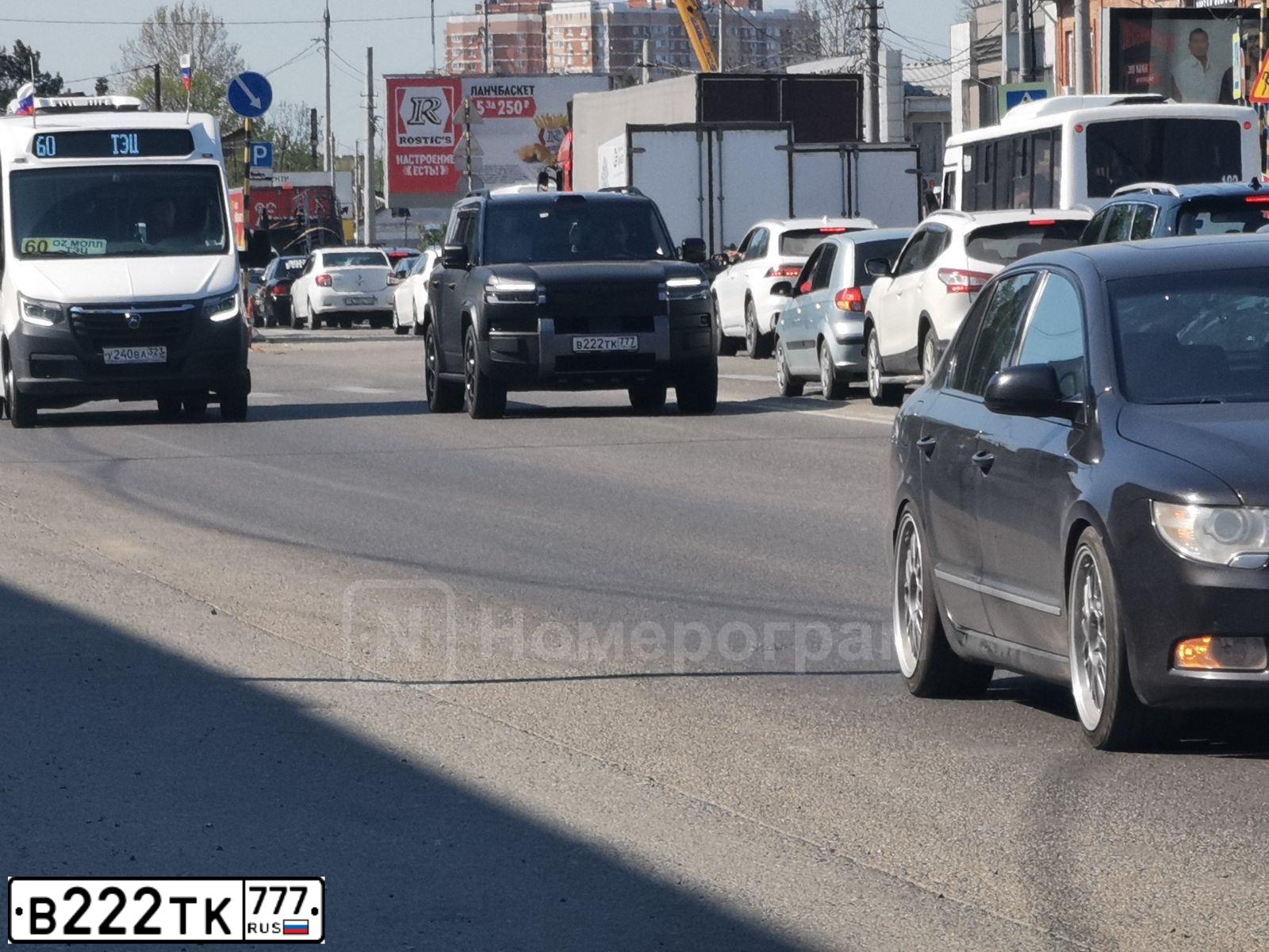 Фото автомобиля MERCEDES GLC-KLASSE, 2016 — госномер В222ТК777. Цвет: Коричневый