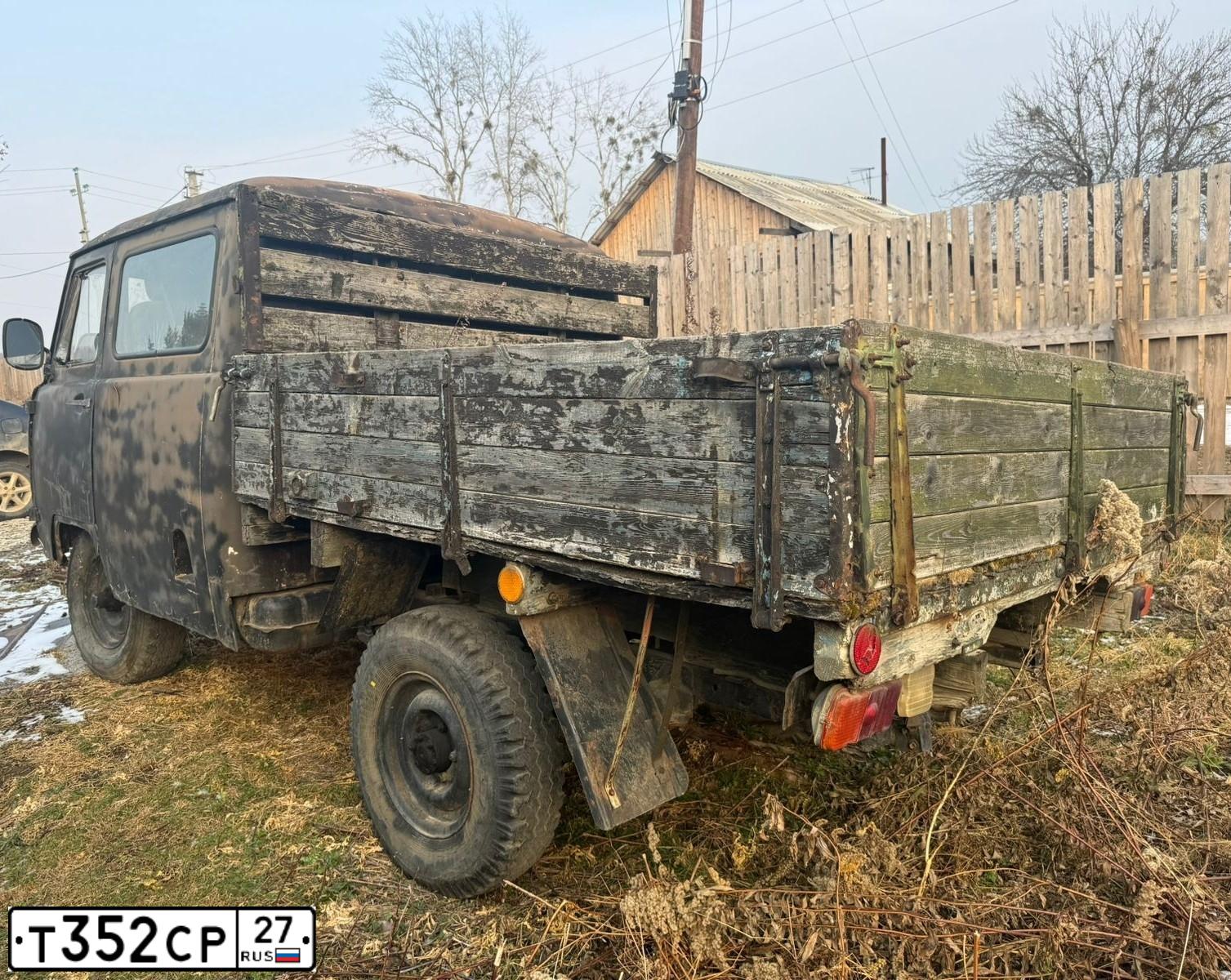 Фото автомобиля UAZ 3909, 2001 — госномер Т352СР27. Цвет: ТЕМНОКОРИЧНЕВЫЙ