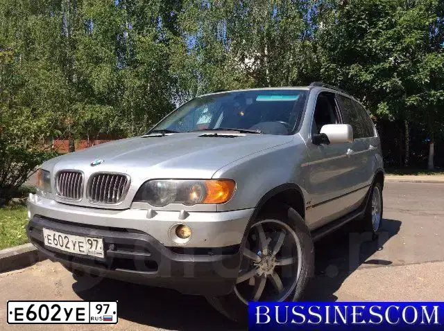 Фото автомобиля BMW X5, 2001 — госномер Е602УЕ97. Цвет: Серебристый