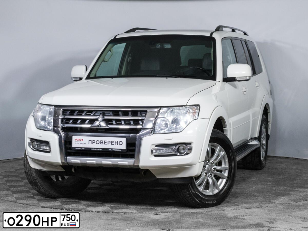 Фото автомобиля MITSUBISHI PAJERO LWB, 2015 — госномер Н073ЕС977. Цвет: Белый