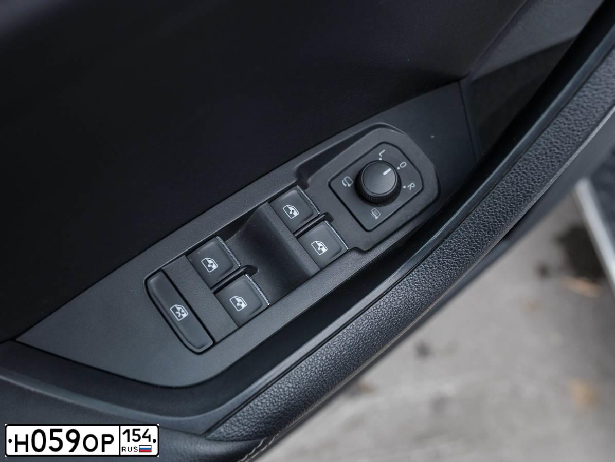 Фото автомобиля SKODA KODIAQ, 2019 — госномер Н059ОР154. Цвет: БЕЛЫЙ
