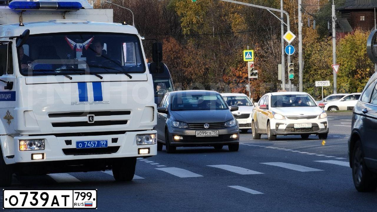 Фото автомобиля КИА РИО, 2017 — госномер Х732ОМ62. Цвет: Белый