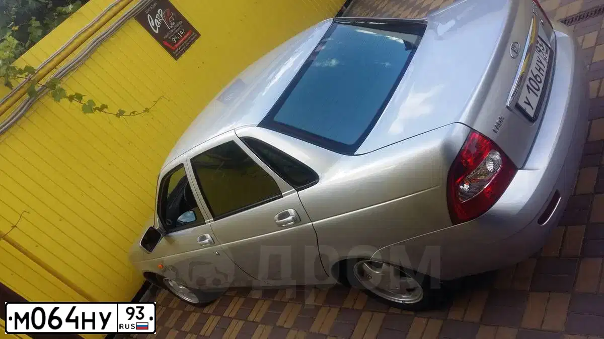 Фото автомобиля LADA 2109 SAMARA, 2004 — госномер М064НУ93. Цвет: ГРАФИТОВЫЙ МЕТАЛЛИК