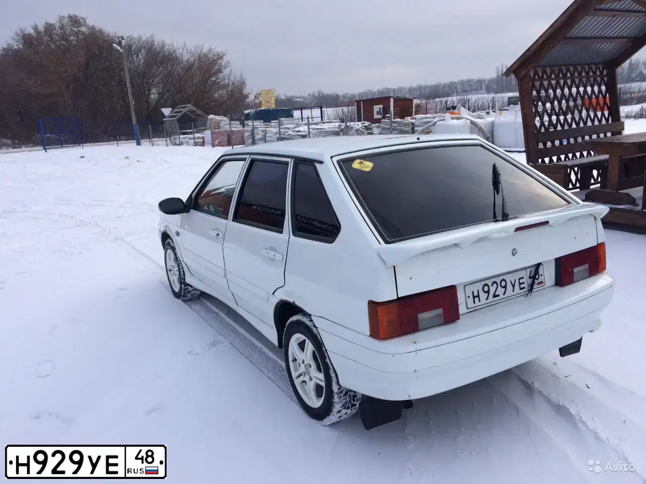 Фото автомобиля LADA 2114 SAMARA, 2011 — госномер Н929УЕ48. Цвет: БЕЛЫЙ