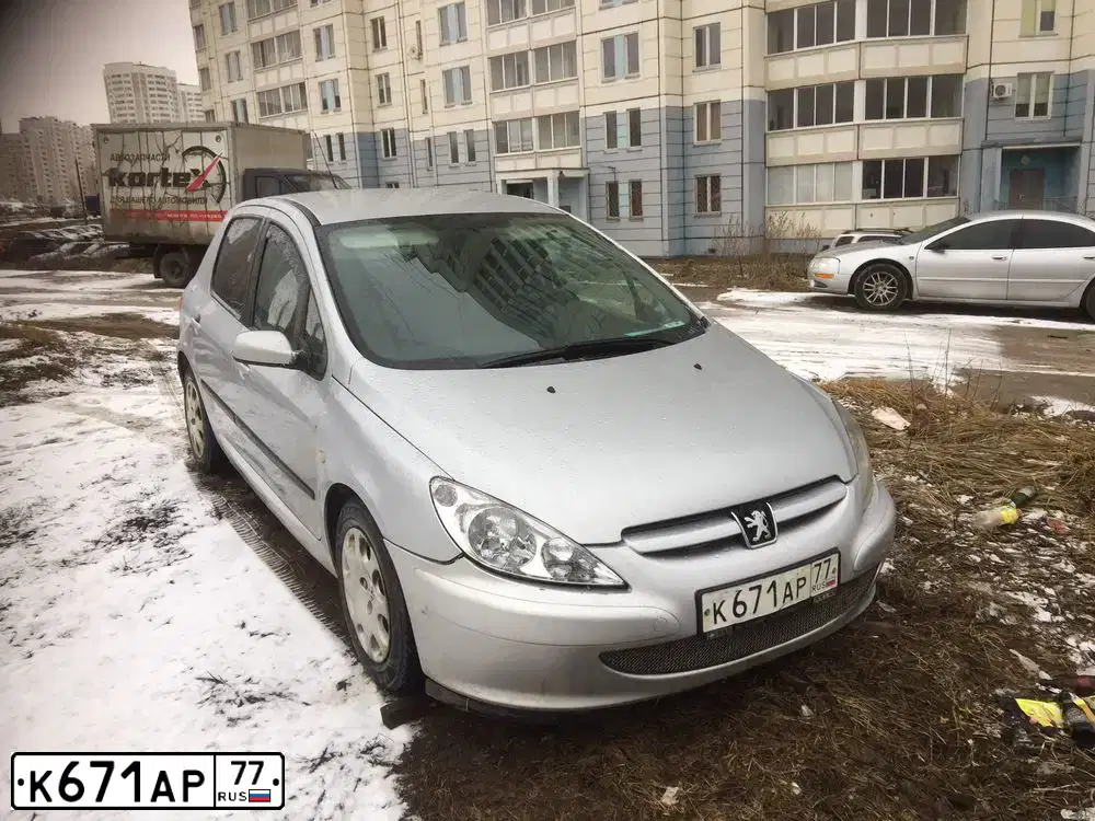 Фото автомобиля VOLKSWAGEN JETTA, 1989 — госномер О882КМ97. Цвет: СЕРЫЙ