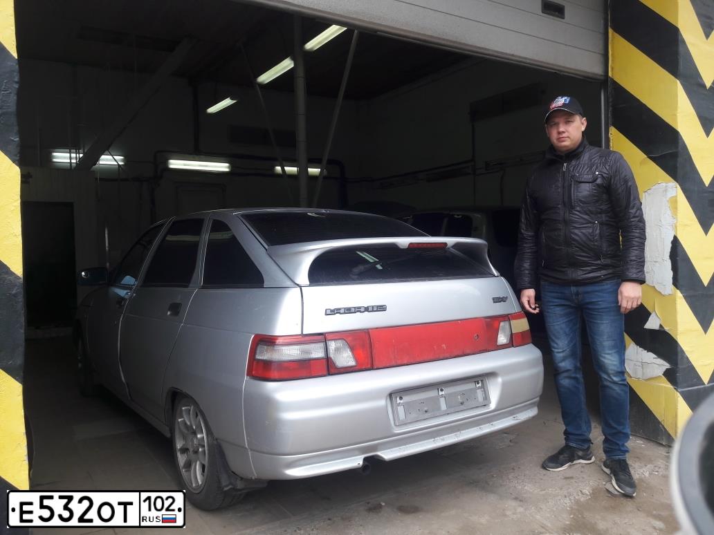 Фото автомобиля LADA 2112, 2008 — госномер М236ЕМ702. Цвет: СВЕТЛО-СЕРЕБРИСТЫЙ МЕТАЛЛ