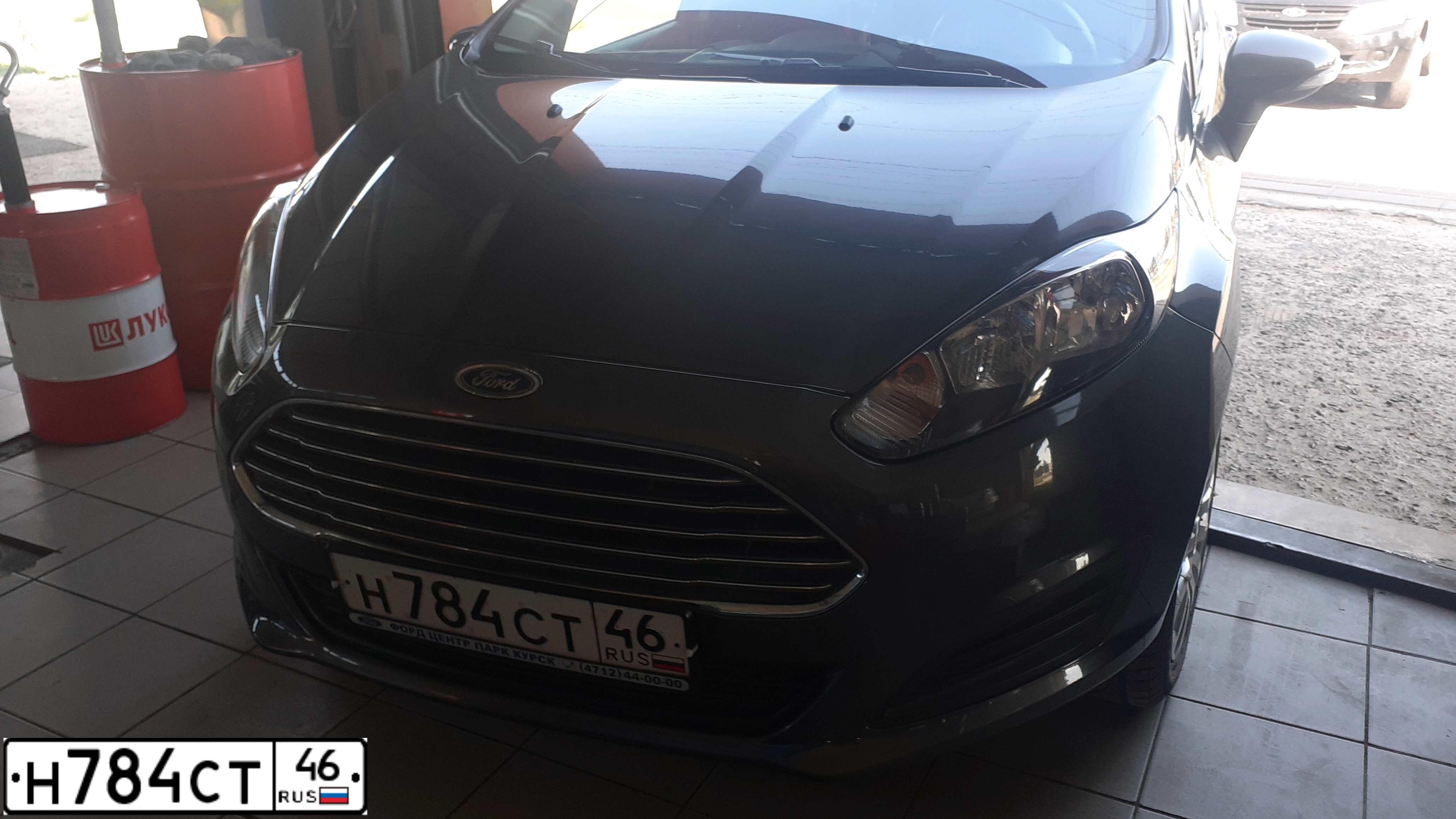 Фото автомобиля FORD FIESTA / ASPIRE, 2017 — госномер Н784СТ46. Цвет: Серый