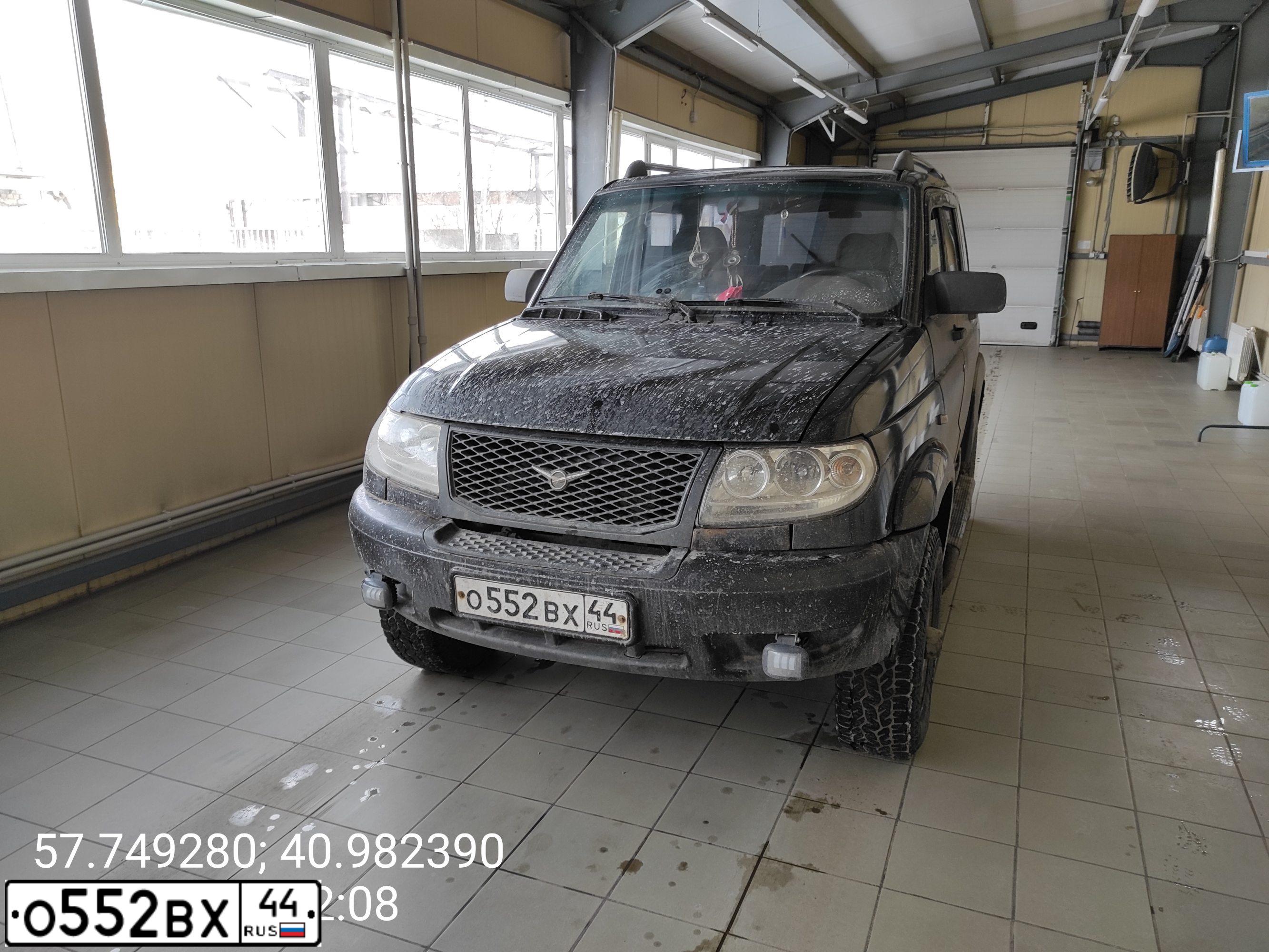 Фото автомобиля УАЗ ПАТРИОТ, 2010 — госномер О552ВХ44. Цвет: ЧЕРНЫЙ