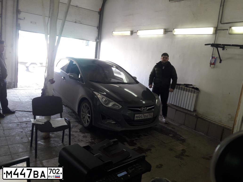 Фото автомобиля HYUNDAI I40, 2014 — госномер М447ВА702. Цвет: СЕРЫЙ