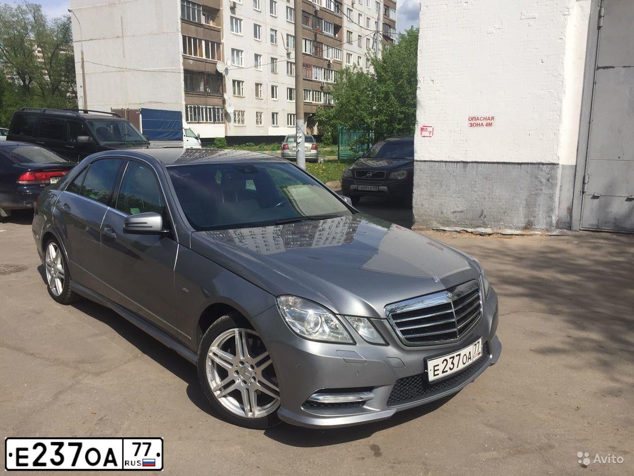 Фото автомобиля MERCEDES-BENZ E350, 2011 — госномер Х193ТУ05. Цвет: Серый