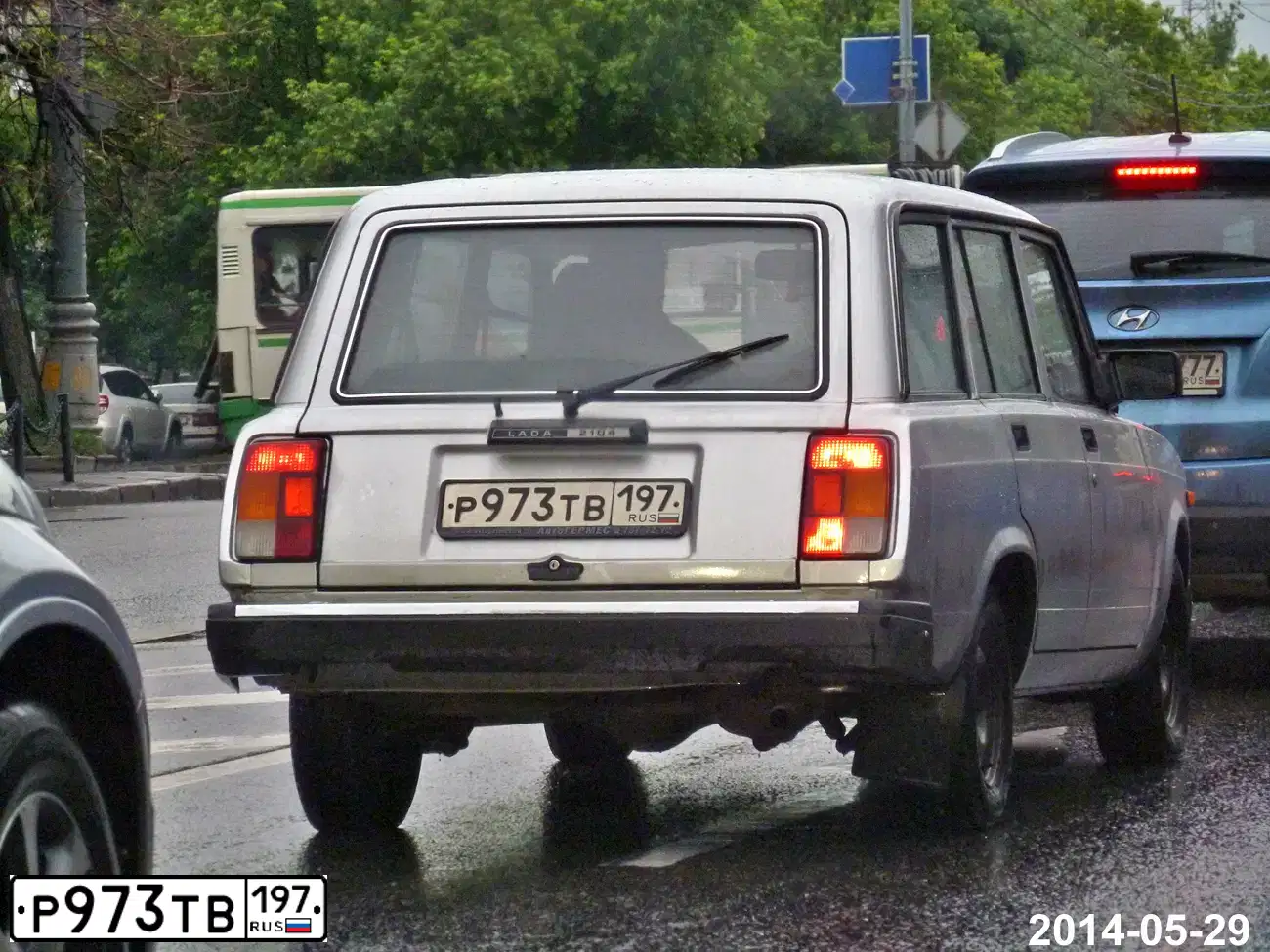 Фото автомобиля LADA 2104 LADA, 2012 — госномер С199ММ193. Цвет: АЛМАЗНОЕ СЕРЕБРО
