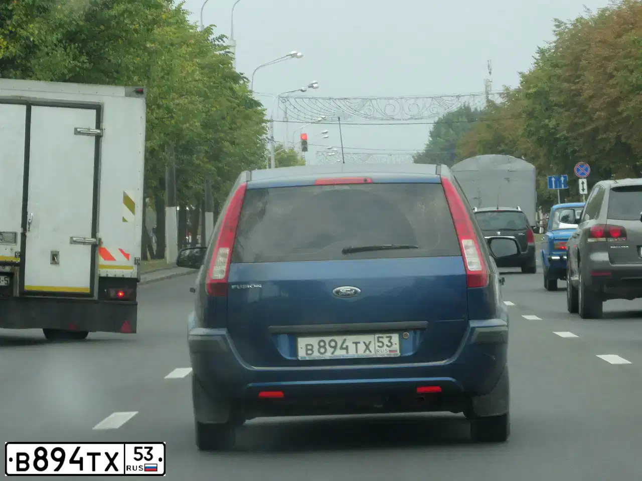 Фото автомобиля FORD FUSION, 2008 — госномер В894ТХ53. Цвет: СИНИЙ