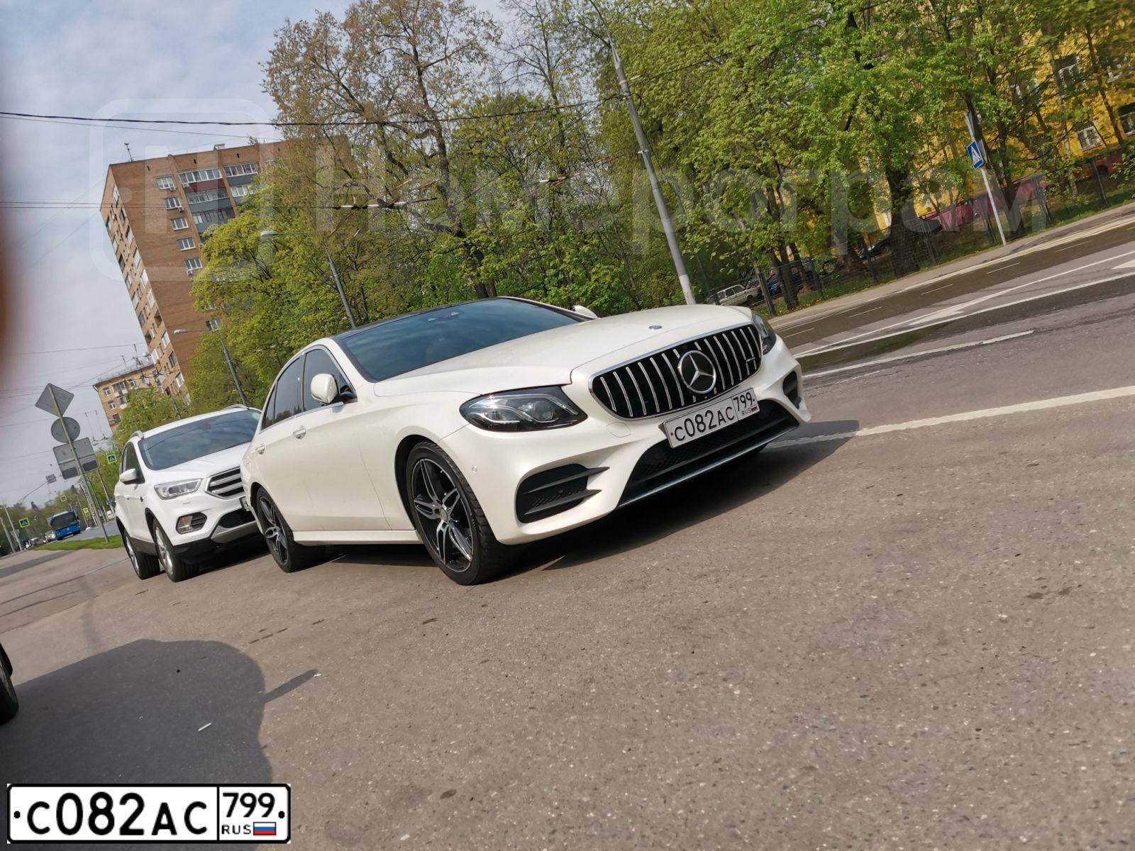 Фото автомобиля MERCEDES E-KLASSE, 2016 — госномер К793СА193. Цвет: Серый