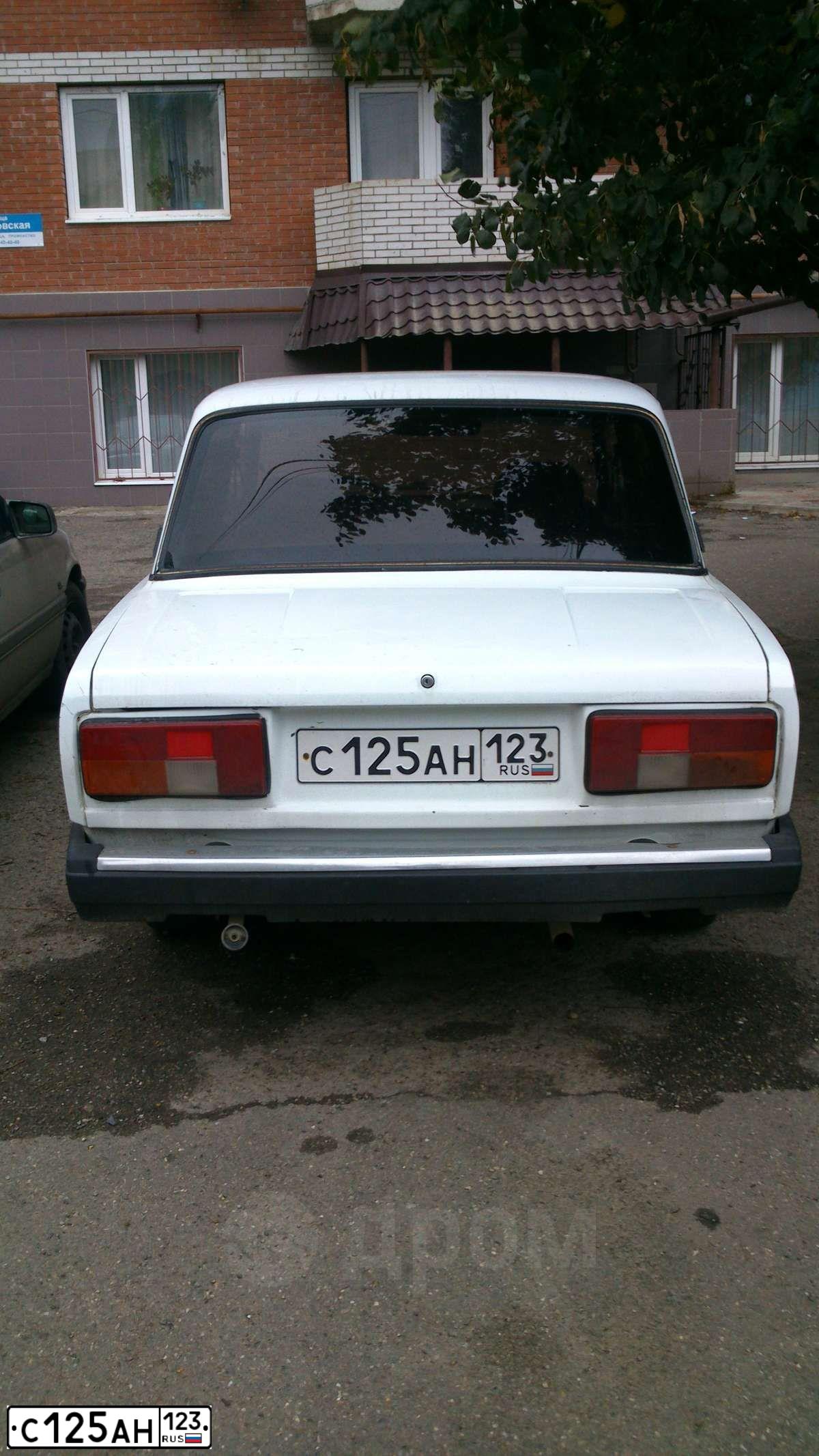 Фото автомобиля TOYOTA LANDCRUISER, 2008 — госномер С124АН123. Цвет: СЕРЕБРИСТЫЙ