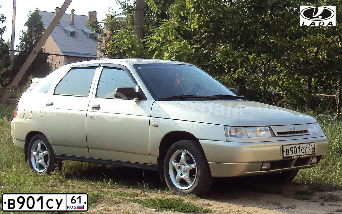 Фото автомобиля LADA 2112 LADA, 2005 — госномер В901СУ61. Цвет: СЕРЕБРИСТО-БЕЖЕВЫЙ
