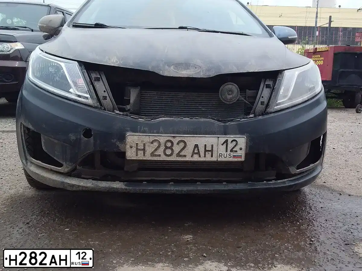 Фото автомобиля KIA RIO, 2013 — госномер К404ХС12. Цвет: ГОЛУБОЙ