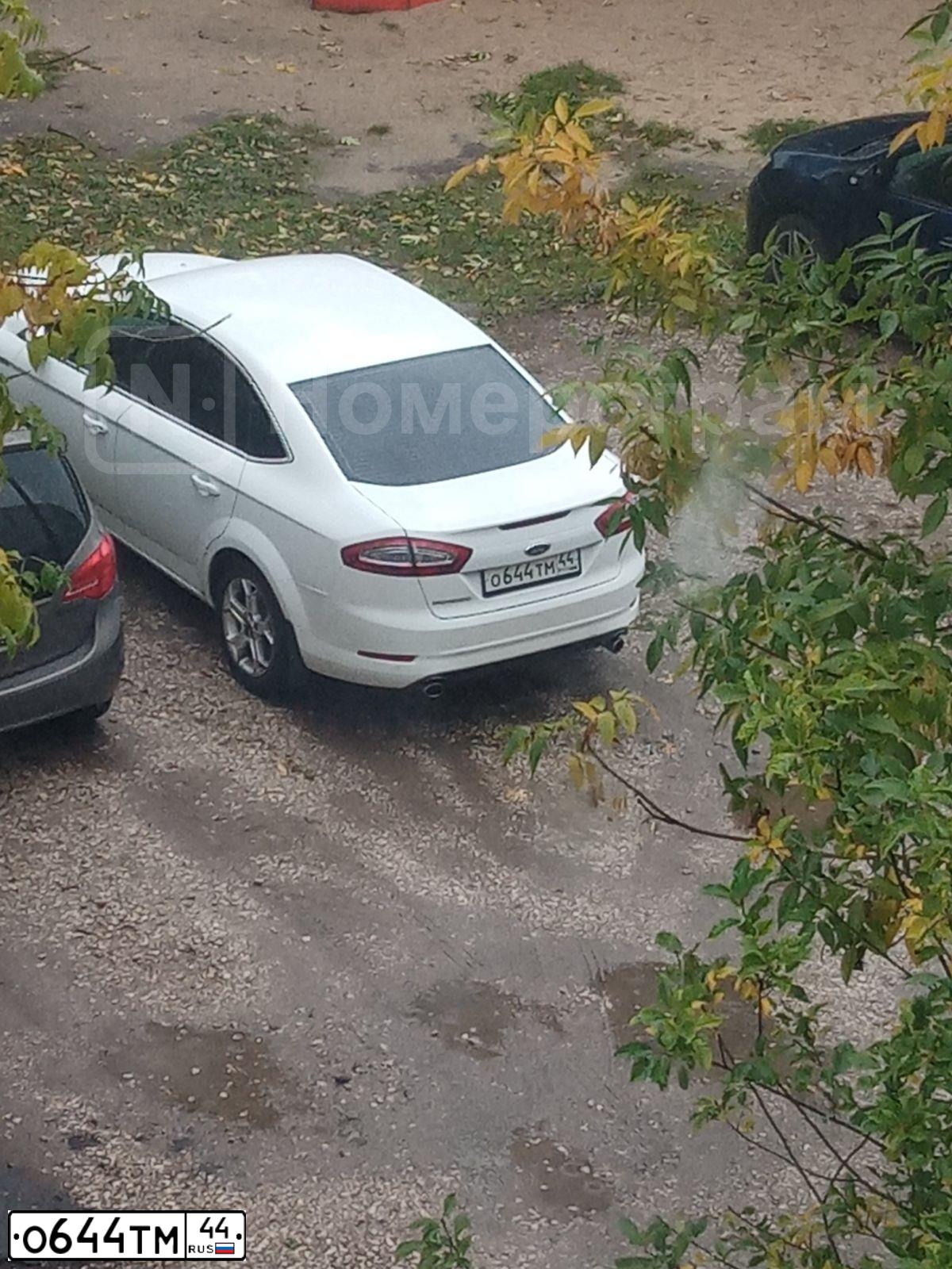 Фото автомобиля FORD MONDEO, 2011 — госномер О644ТМ44. Цвет: Белый