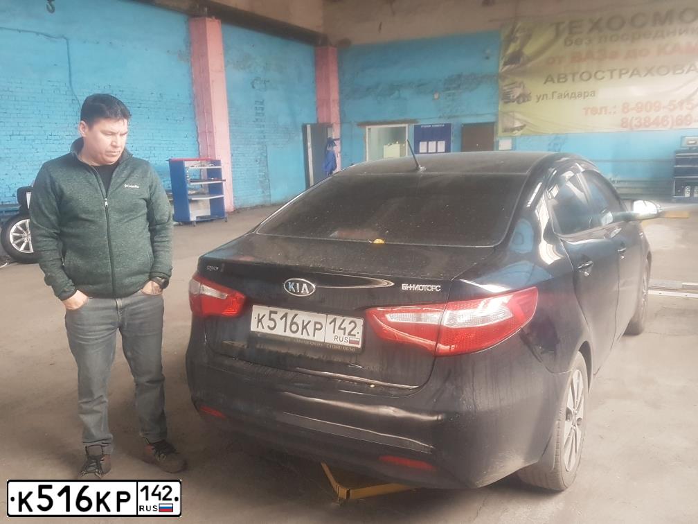 Фото автомобиля KIA RIO, 2012 — госномер К600СР32. Цвет: ЧЕРНЫЙ