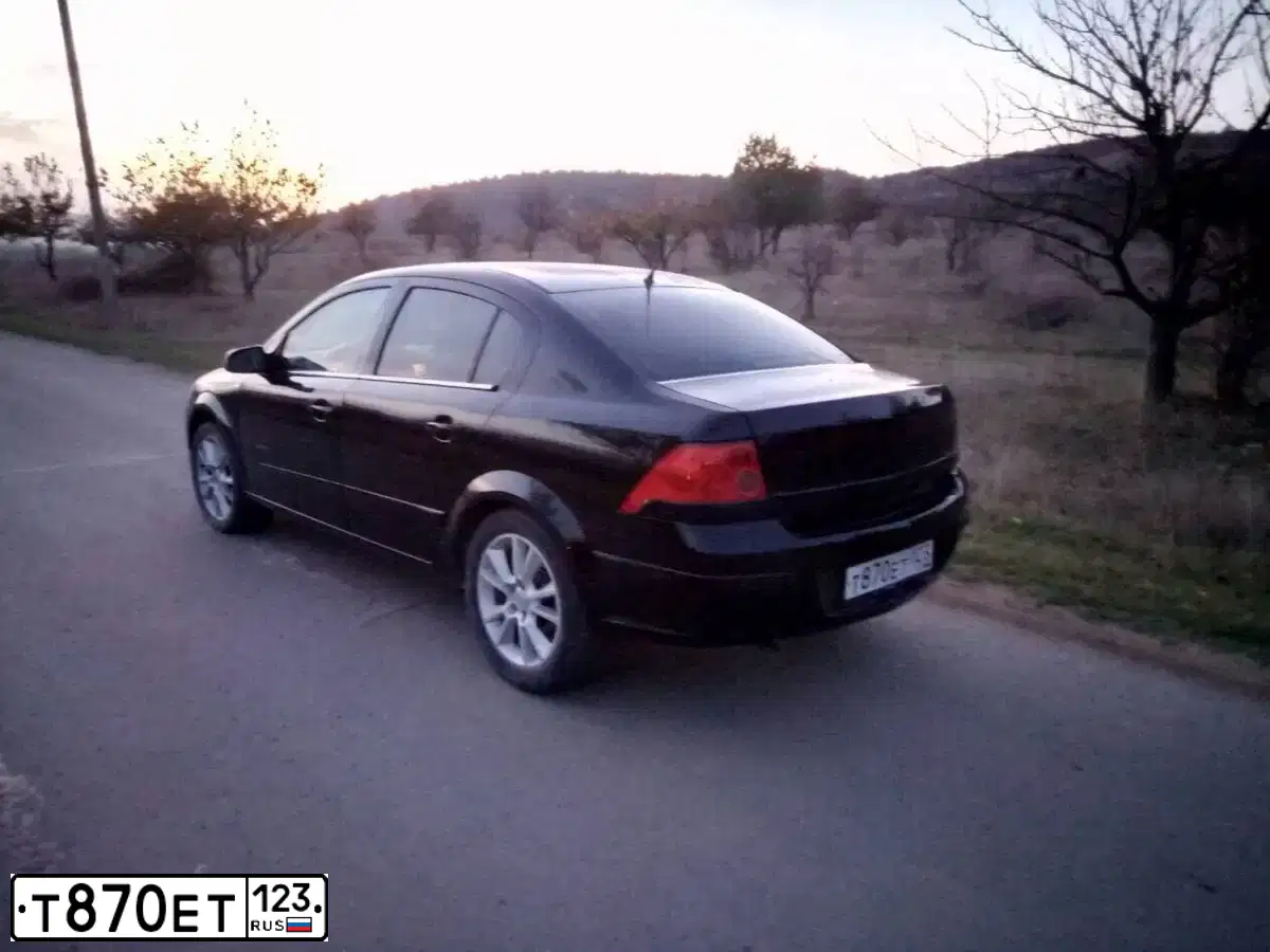 Фото автомобиля OPEL ASTRA, 2007 — госномер А485ХХ92. Цвет: ЧЕРНЫЙ