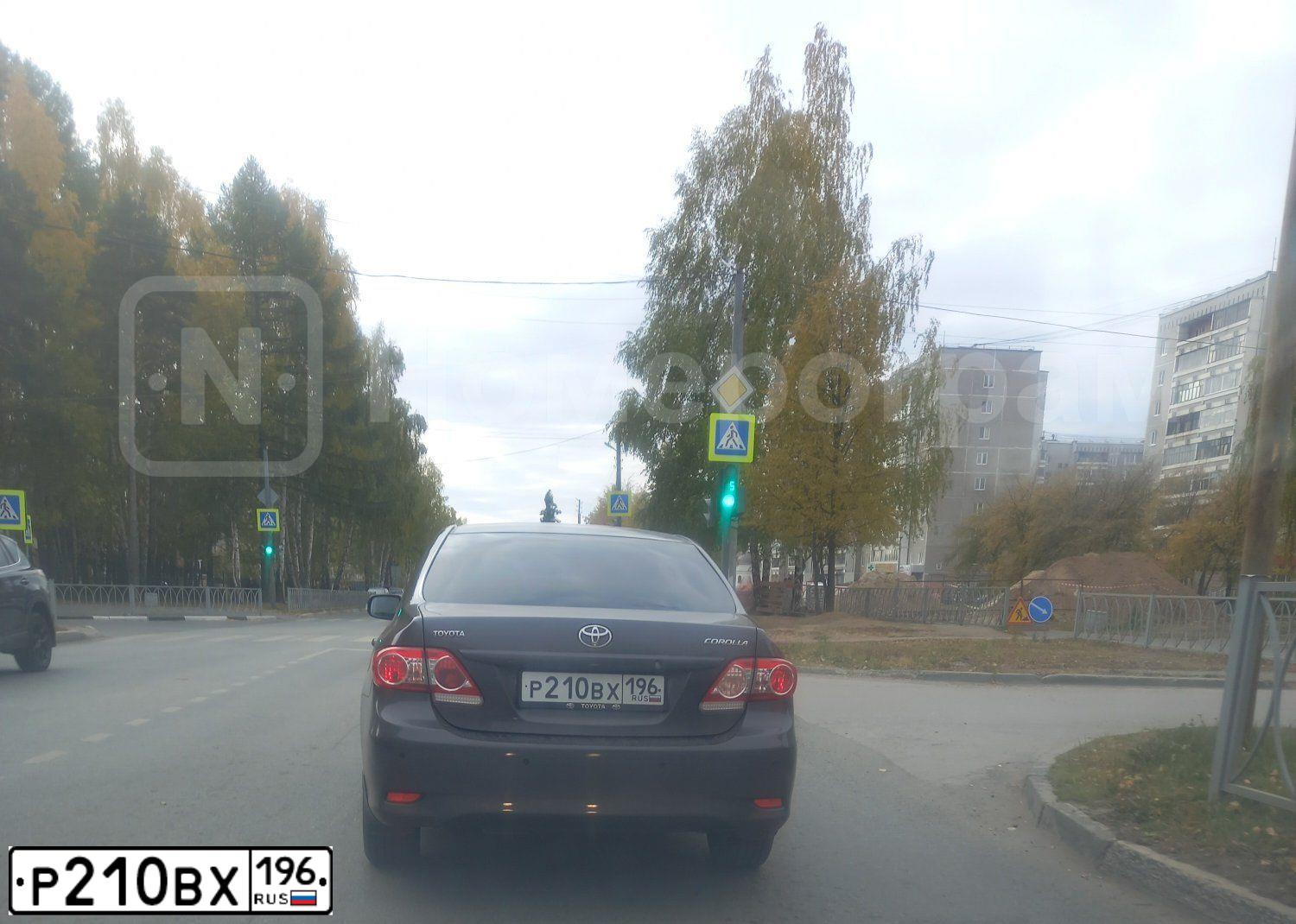 Фото автомобиля TOYOTA COROLLA, 2011 — госномер Н788ТН72. Цвет: СЕРЫЙ