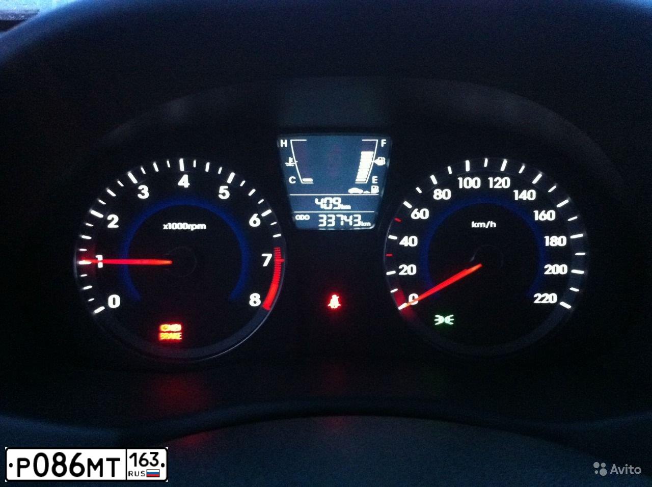 Фото автомобиля HYUNDAI SOLARIS, 2012 — госномер Р086МТ163. Цвет: ЧЕРНО-СЕРЫЙ