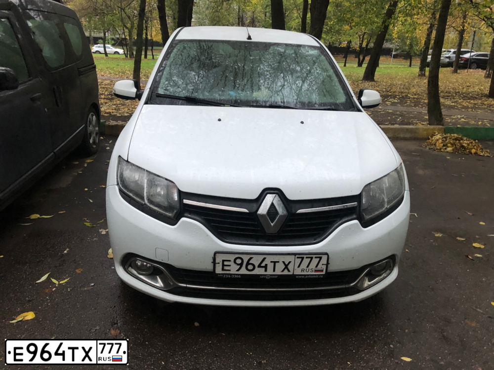 Фото автомобиля RENAULT LOGAN, 2016 — госномер Е964ТХ777. Цвет: БЕЛЫЙ