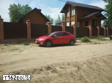 Фото автомобиля HONDA CIVIC, 2006 — госномер Т162ЕО73. Цвет: Красный
