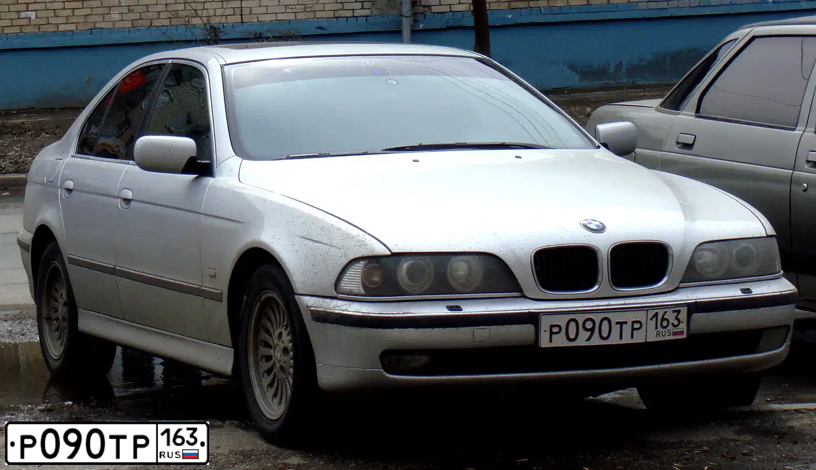 Фото автомобиля LADA 2190 GRANTA, 2013 — госномер Х238СЕ163. Цвет: СЕРО-СИНИЙ