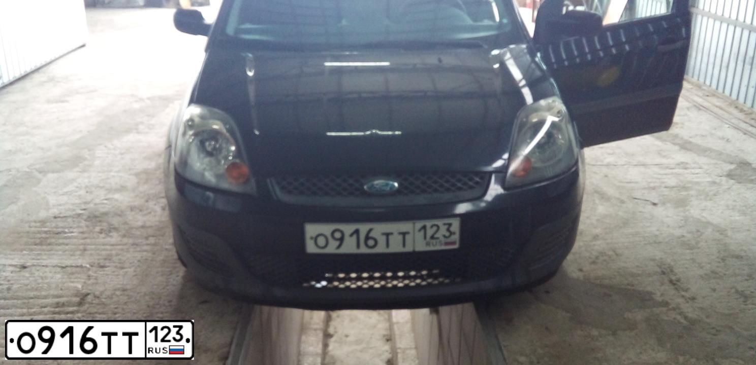 Фото автомобиля FORD FIESTA / ASPIRE, 2007 — госномер О916ТТ123. Цвет: ЧЕРНЫЙ