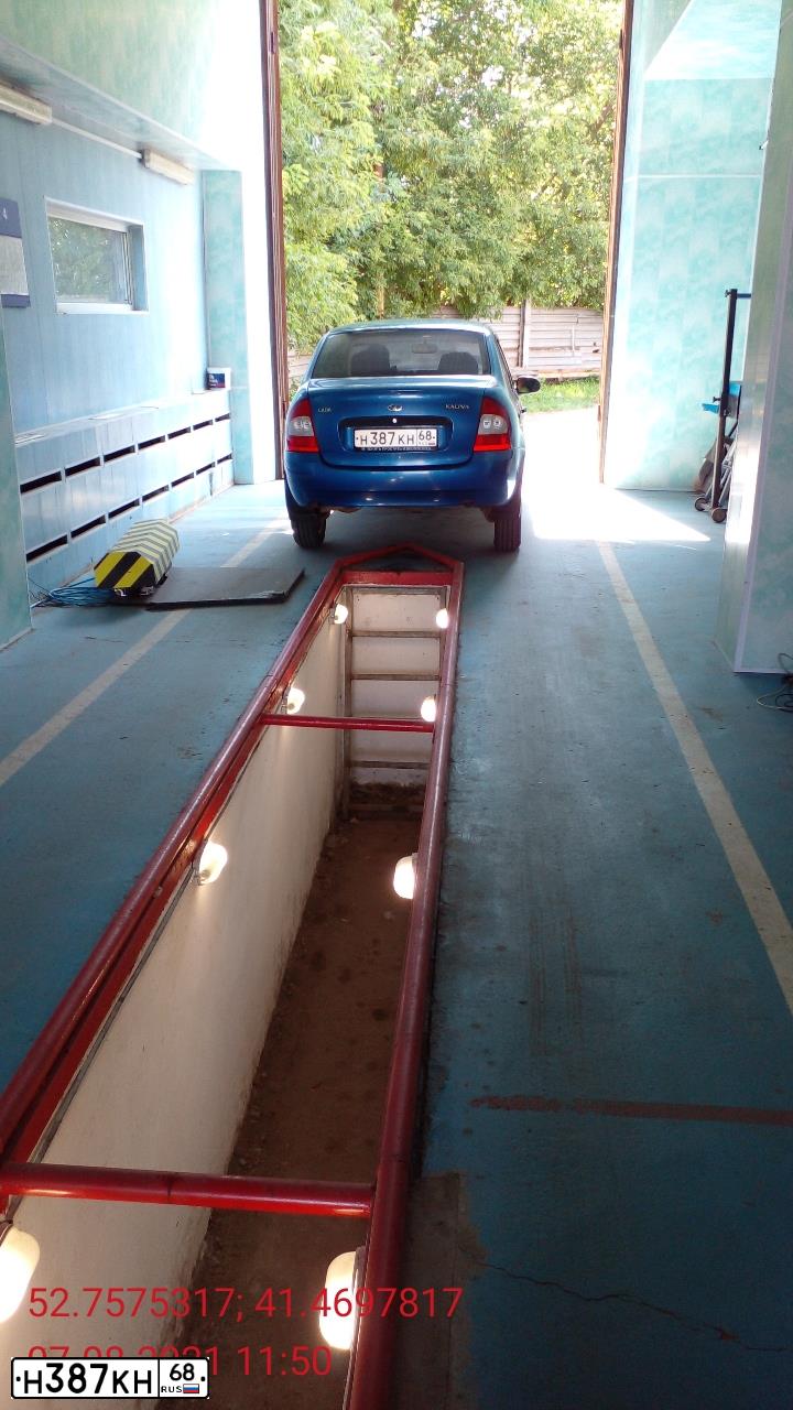 Фото автомобиля LADA 1118 KALINA, 2006 — госномер Н387КН68. Цвет: ЯРКО-СИНИЙ