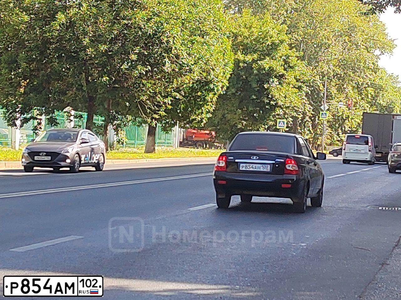 Фото автомобиля LADA 2114 SAMARA, 2006 — госномер Р854АМ102. Цвет: СЕРЕБРИСТО-БЕЖЕВЫЙ
