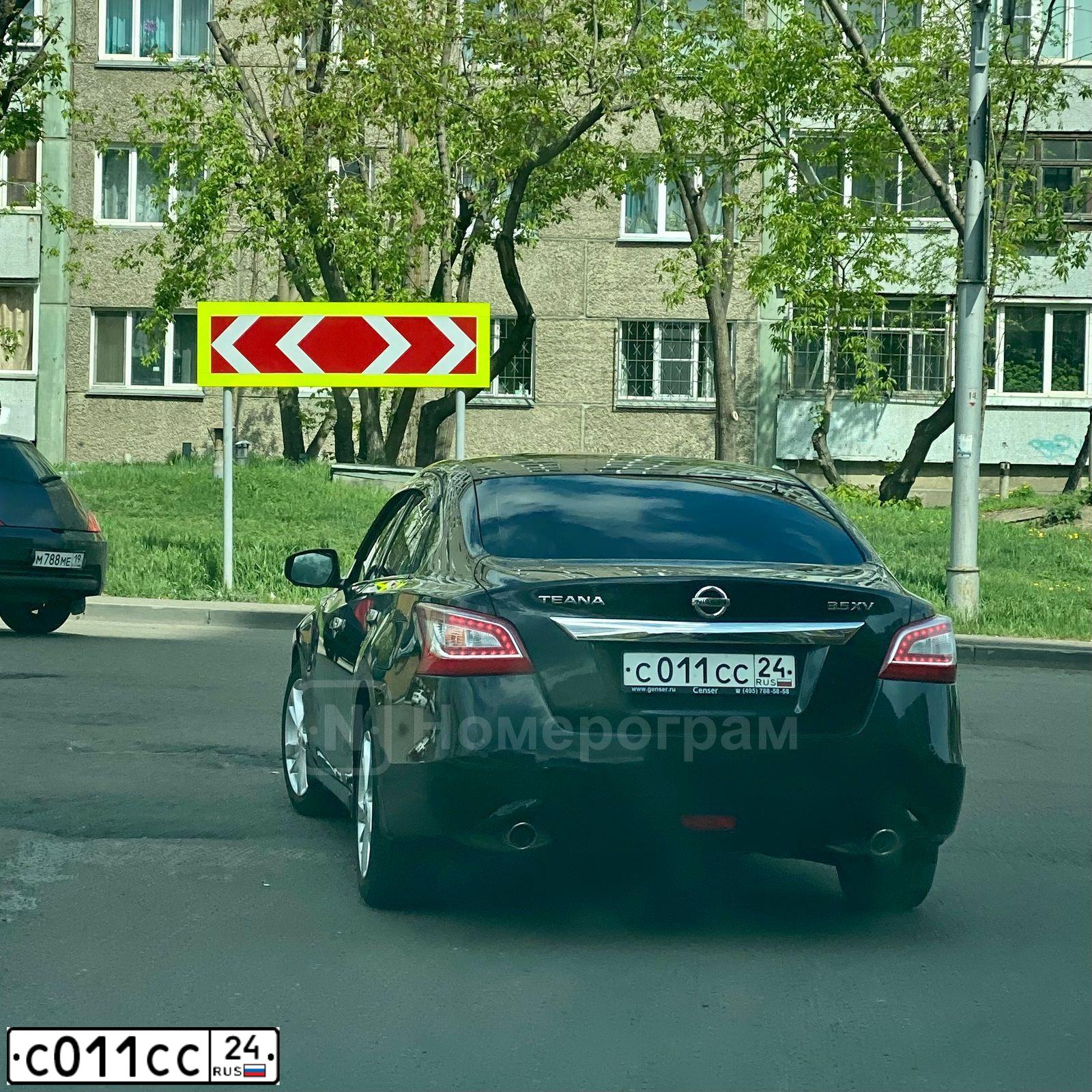 Фото автомобиля LADA 2112, 2006 — госномер О011СС24. Цвет: СЕРЕБРИСТО-БЕЖЕВЫЙ
