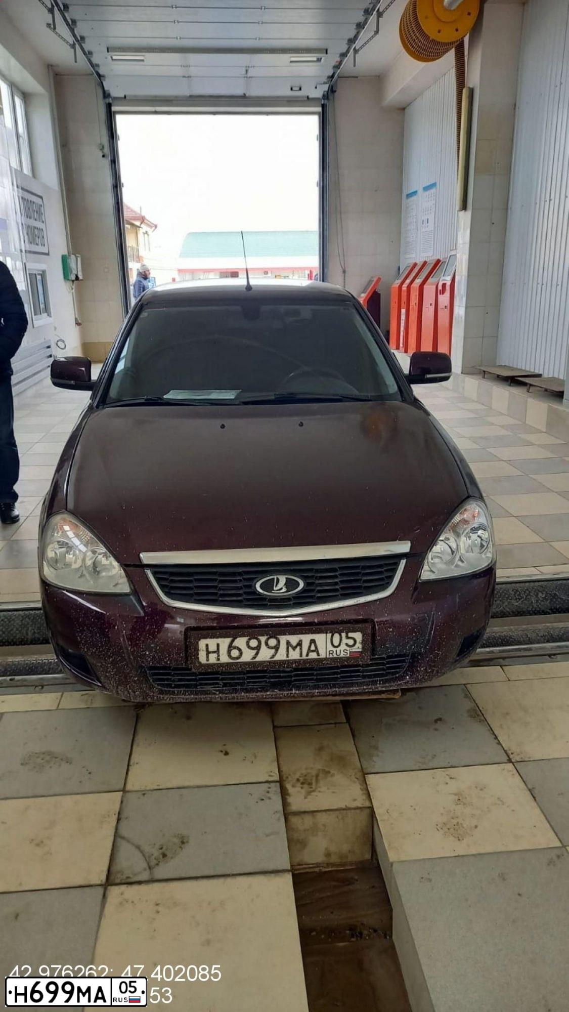Фото автомобиля LADA 2170 PRIORA, 2010 — госномер Н699МА05. Цвет: ТЕМНО-ВИШНЕВЫЙ